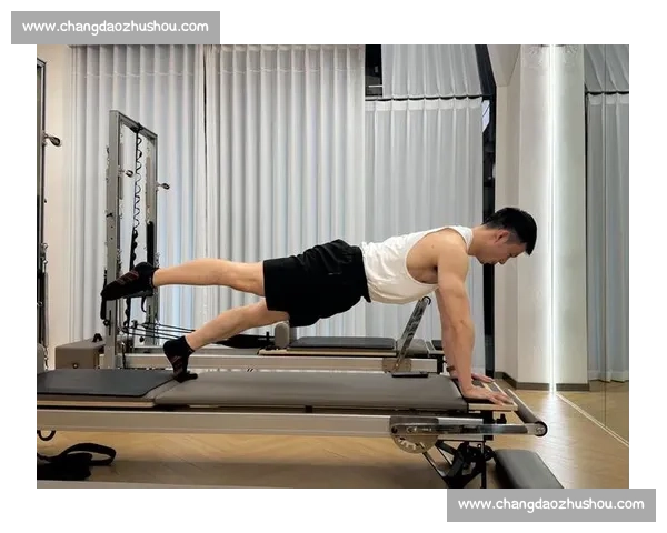 全面解析拉伸技巧与方法助力身体柔韧与运动表现提升